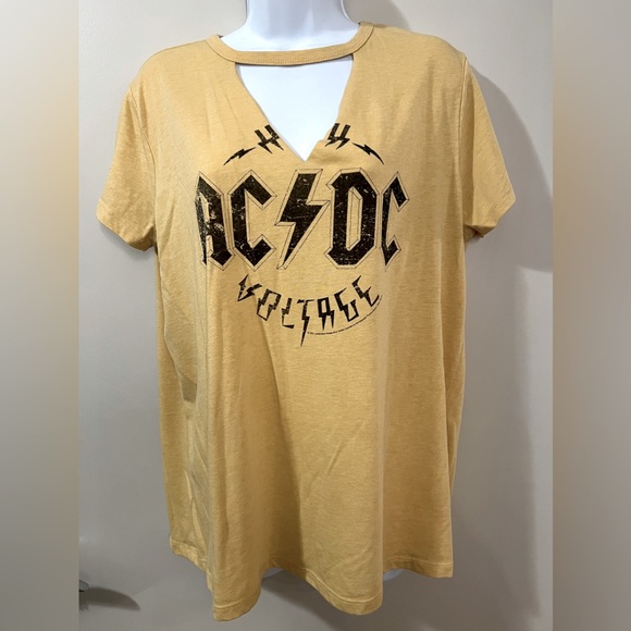 Torrid Choker Tee-AC/DC - Picture 3 of 5